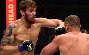 Українець Ігор Потеря виграв достроково у легендарного Руа на UFC 283