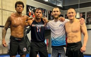 Боєць UFC із Казахстану розповів, скільки платив спаринг-партнерам у США