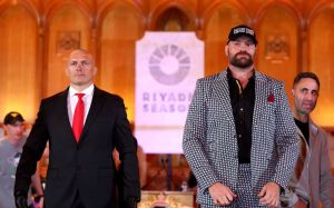 Карлос Такам передбачив переможця реваншу Усик - Ф'юрі