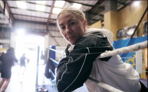 Жінка-боєць з UFC докладно розповіла про те, чи чекає на Дану Вайта успіх у боксі