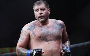 Тарасов пояснив, як Олександру Ємельяненку побороти алкогольну залежність