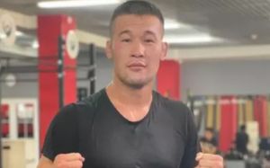 Американський журналіст назвав переваги Рахмонова над топовим бійцем UFC