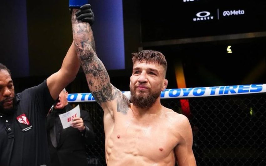 Ярослав Амосов засабмітив Хоеля Альвареса в другому раунді на UFC 328