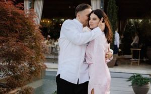 Олександр Усик: "Без дружини дев'ять місяців складно, бо грішити не можна"