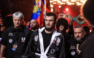 Тренер Бівола оцінив шанси Бетербієва в бою з Ярдом