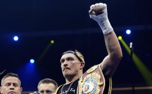 "Божевільний": спаринг-партнер Бетербієва розніс Бредлі за слова про Усика