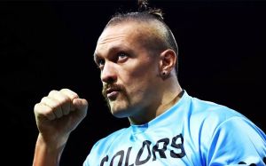 Френк Воррен перерахував усі варіанти продовження кар'єри Усика: "М'яч не на його боці"