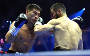 Віцепрезидент Top Rank відповів критикам результату бою Бетербієв - Бівол: "Тут не було пограбування"