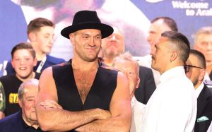 Олександр Усик відповів Тайсону Ф'юрі: "Жадібний животик"