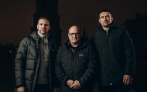 Олександр Усик, Андрій Шевченко та астронавт Скотт Келлі зустрілися в Києві на зйомках