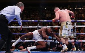 Деонтей Вайлдер: "Джошуа здався, тому що на нього сильно тиснули з Matchroom Boxing"