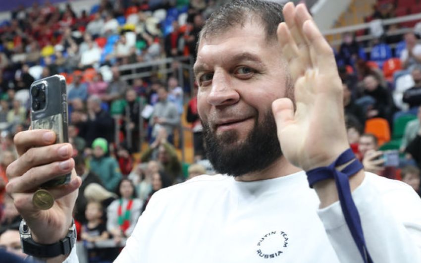 Менеджер Ємельяненка не виключив бої з Василевським і Штирковим