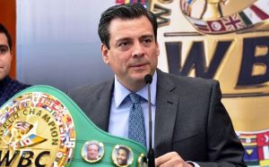 WBC не планує знімати санкції з російських боксерів