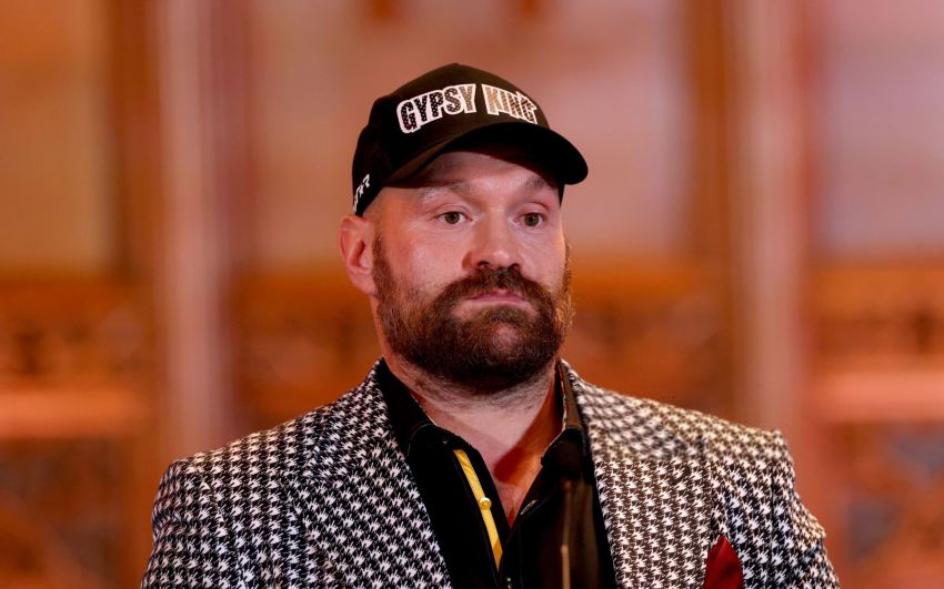 Президент Top Rank назвав суперника Ф'юрі, у разі перемоги над Усиком