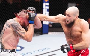 Відео бою Рінат Фахретдінов - Ніколас Далбі UFC on ABC 6