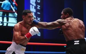Джей Опетайя переміг Брендона Глентона і став чемпіоном Zuffa Boxing