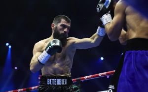 Боб Арум обурений рішенням IBF призначити обов'язкового претендента Бетербієву: "Йому доведеться битися з якимось бомжем"