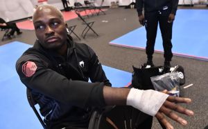 Дерека Брансона звільнено з UFC, Роман Долідзе в пошуках нового суперника