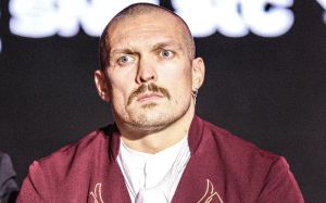 Олександр Усик передбачив, як Ф'юрі битиметься з ним у реванші