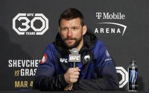Матеуш Гамрот назвав переможців у боях Гетжі - Фізієв та Олівейра - Даріуш