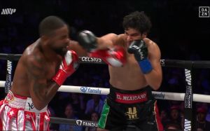 Гільберто Рамірес зберіг титули WBA і WBO в бою з Юніелем Дортікосом