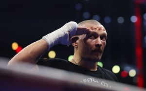"Ми - українці, свого не віддамо": Володимир Зеленський привітав Усика з перемогою в реванші з Ф'юрі