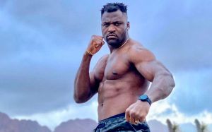 Чемпіон BKFC кинув виклик Френсісу Нганну