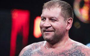 Олександр Ємельяненко заявив, що готовий заплатити гроші будь-кому, хто побачить його п'яним