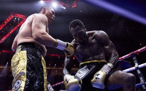 Олександр Усик відреагував на поразку Вайлдера від Чжилея: "Він закінчився"