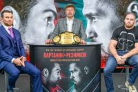 "52 6а 48 на користь Вартаняна". Чемпіон АСА дав прогноз на фінал Гран-прі легковаговиків