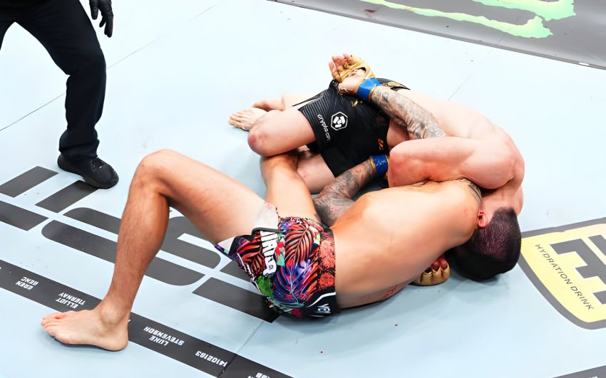 Дастін Пор'є доставив проблеми, але програв Ісламу Махачеву на UFC 302