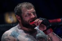 Тренер Ісмаїлова - про зрив Ємельяненка: "Людина з котушок з'їхала"