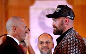 Ділліан Вайт розповів, на кого поставив би ставку в реванші Усика з Ф'юрі