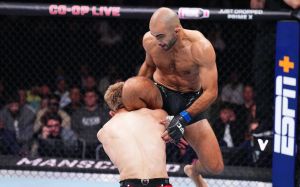Арнольд Аллен перебив Гігу Чікадзе на UFC 304
