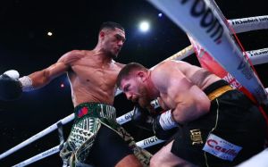 Джей Опетайя нокаутував Клаудіо Скуео і захистив титул IBF у першій важкій вазі
