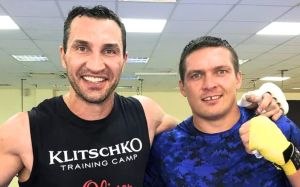 Тоні Беллью передбачив, хто б переміг у бою Усик - Кличко