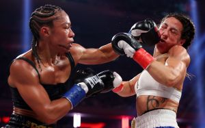 Алісія Баумгарднер захистила титул абсолютної чемпіонки світу в бою з Дженніфер Мірандою