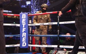 Олександр Гвоздик: "Що цікавіше: подивитися бій Берінчика і Лопеса чи Берінчика і Путіна?"
