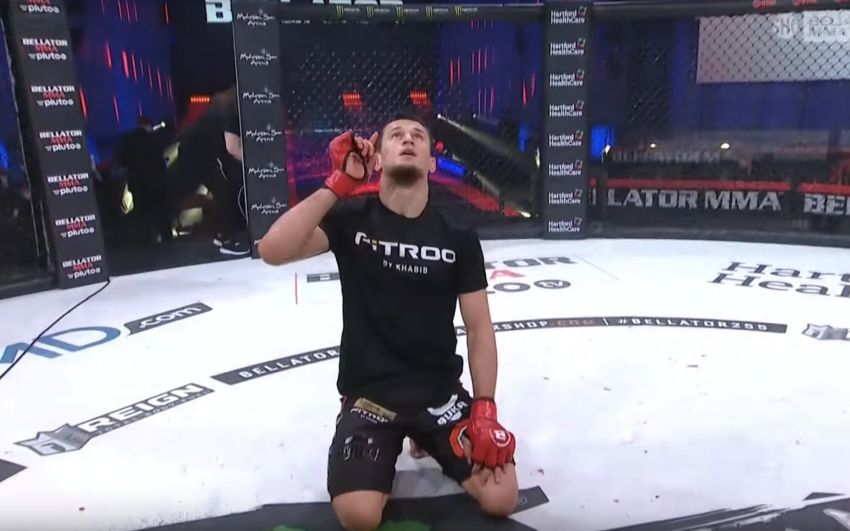 Відео бою Усман Нурмагомедов - Майк Хемел Bellator 255