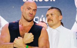 Тайсон Ф'юрі пояснив, чому не став дивитися Усику в очі під час битви поглядів перед першим боєм