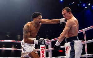 Ослейс Іглесіас удострочив Павла Сілягіна і став чемпіоном світу