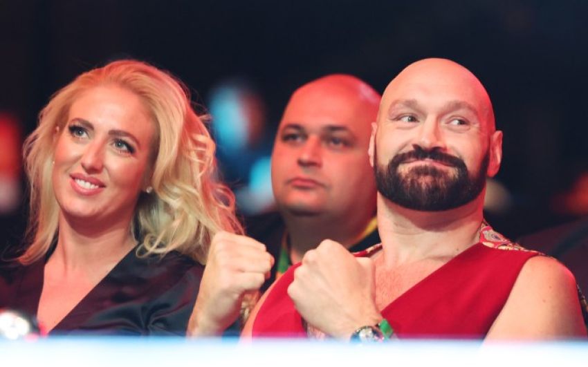 Промоутер Ф'юрі розповів, як Тайсон відреагував на перемогу Джошуа над Нганну