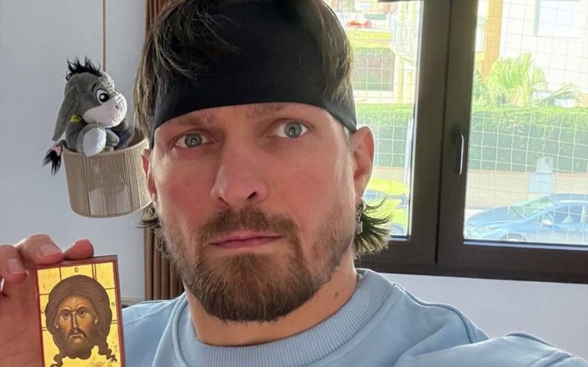 Олександр Усик про бій Ф'юрі-Махмудов: "Я подивився половину бою і пішов молитися"