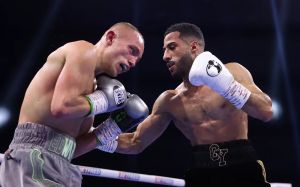Галал Яфай відправив Санні Едвардса на пенсію і завоював титул WBC