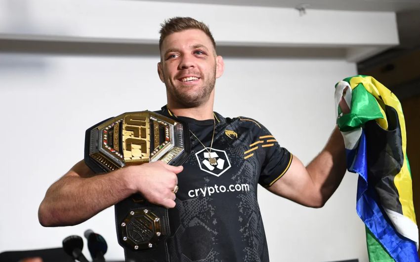 Дрікус дю Плесії пояснив, чому не б'ється з Адесан'єю на UFC 300: "З важким серцем мені довелося відмовитися"
