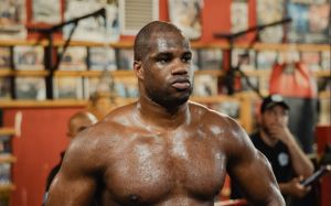 Дон Чарльз: "Поразка Усику вдарила по впевненості Дюбуа"