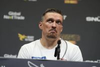 Олександр Усик різко висловився про можливу політичну кар'єру: "Нах*ра воно мені треба?"