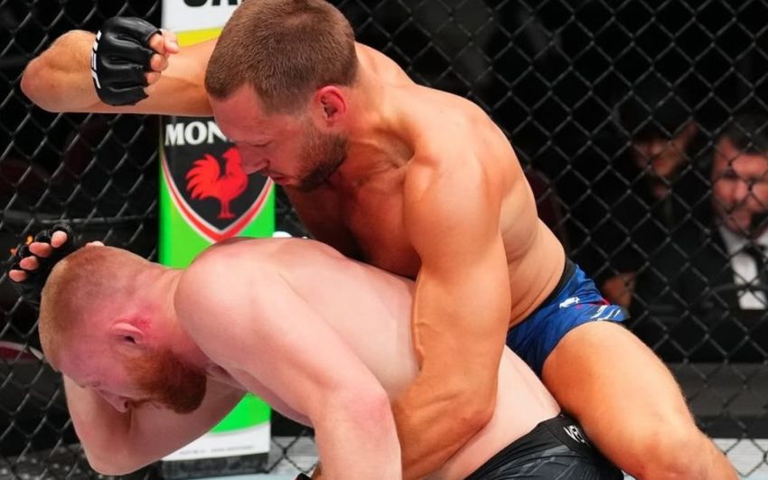 Бо Нікал зробив першу заяву після поразки від де Ріддера на UFC on ESPN 67