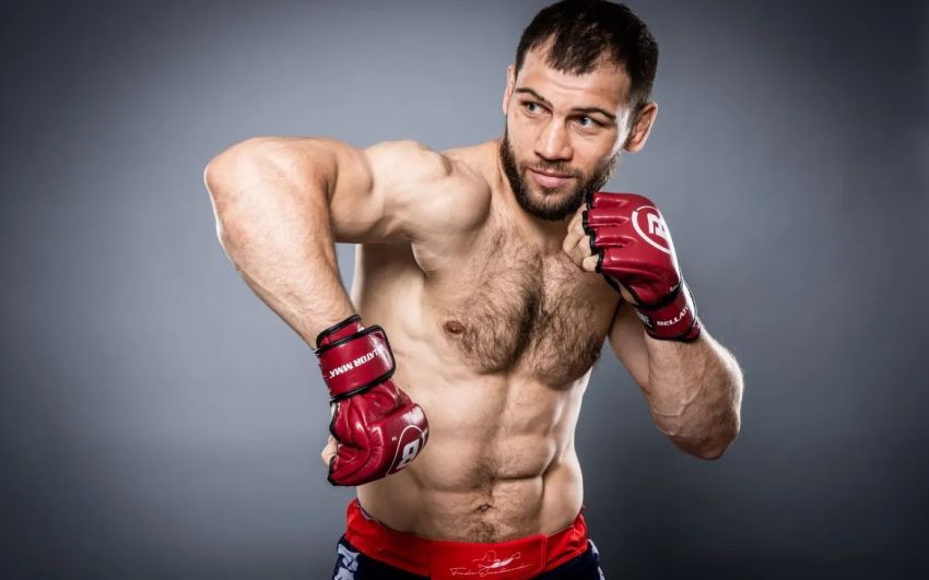 Токов битиметься за титул з Ебліном на турнірі Bellator 290