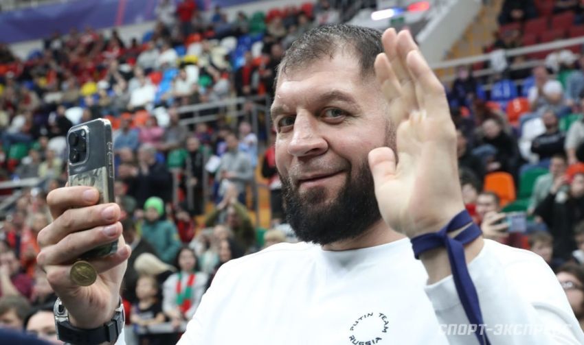 Голова федерації боксу Інгушетії відреагував на чутки про те, що Олександр Ємельяненко знову проходить реабілітацію
